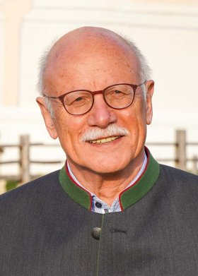 Elmar L. Kuhn Elmar L. Kuhn