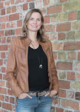 Diana Mosler Diana Mosler